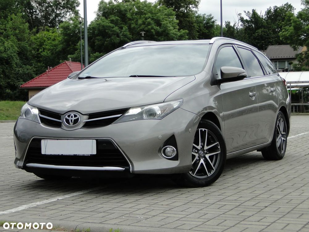Toyota Auris 2.0 D-4D Prestige - 21