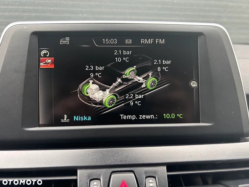 BMW Seria 2 218d - 13