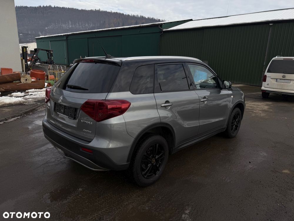 Suzuki Vitara 1.0 Boosterjet Allgrip Comfort - 4