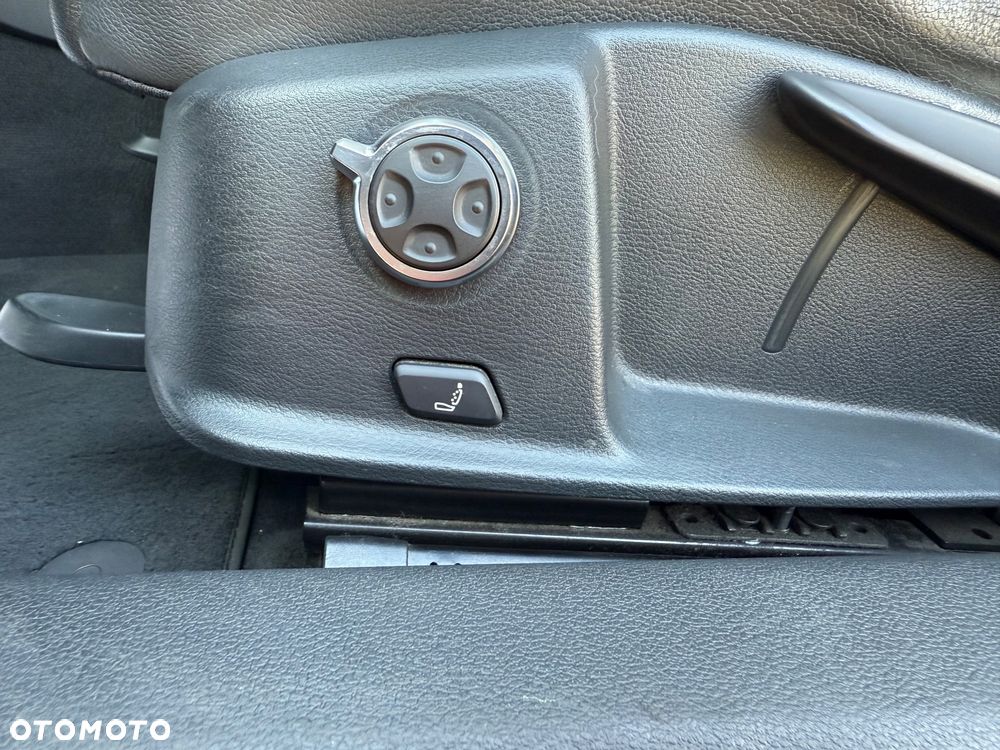 Audi A4 Avant 2.0 TDI S tronic - 15