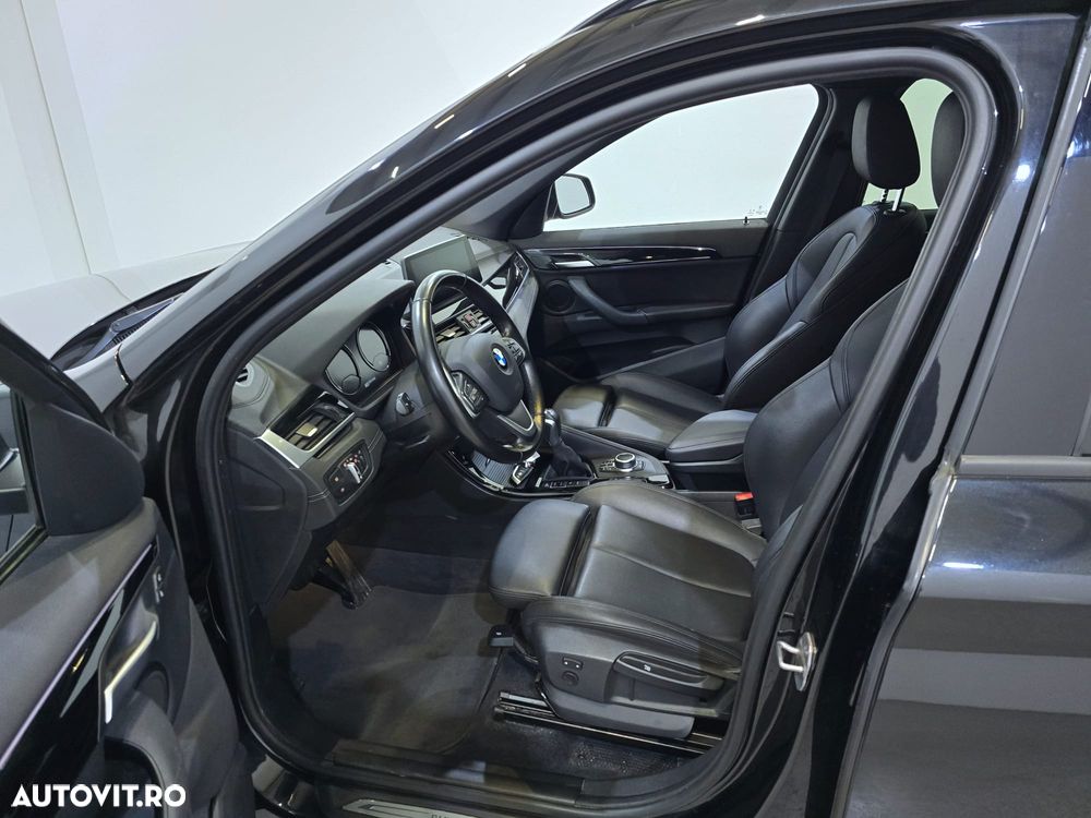 BMW X1 xDrive25e Sport Line - 7