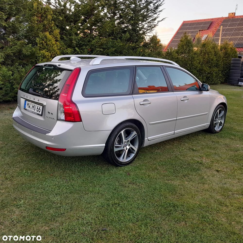 Volvo V50 2012 photo 5