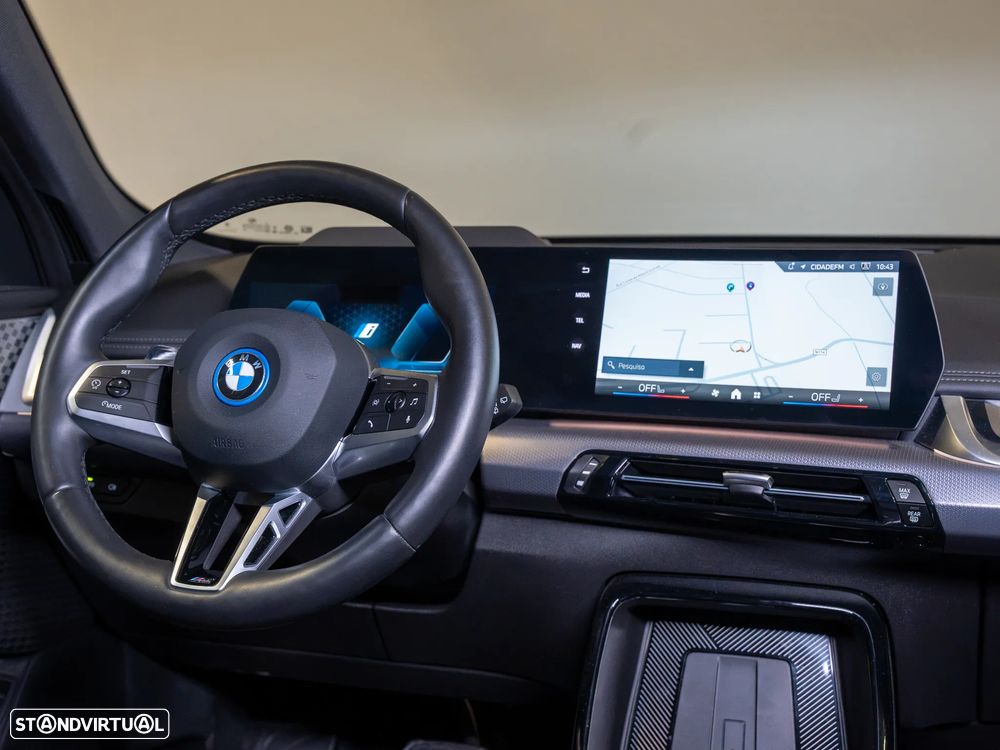 BMW iX1 eDrive20 Pack Desportivo M Pro - 8