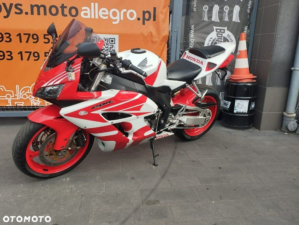 Honda CBR - 3