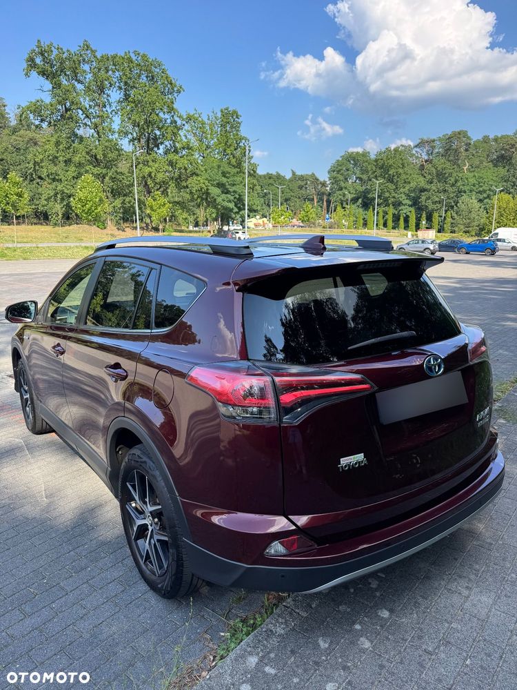 Toyota RAV4 Hybrid Premium 4x4 - 5
