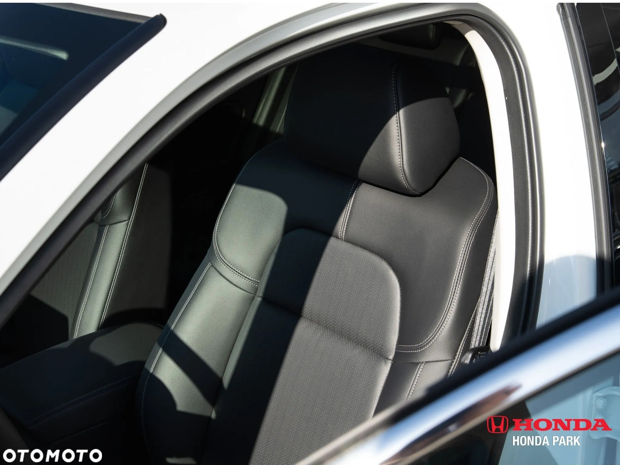 Honda Civic 2.0 i-MMD Advance BSI CVT - 13