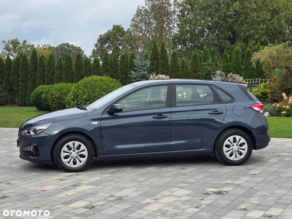 Hyundai i30 1.5 DPI Classic + - 24