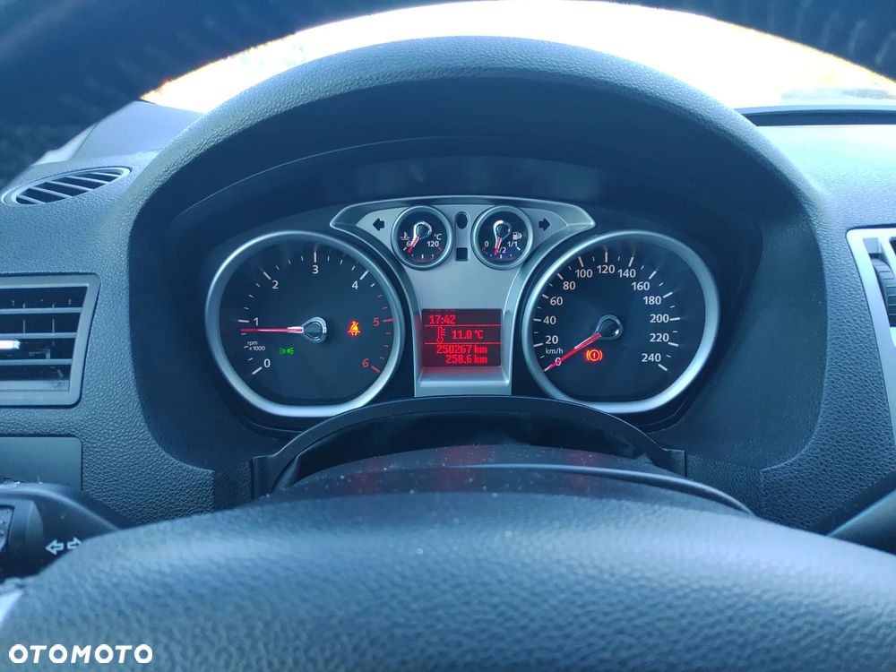 Ford Kuga 2.0 TDCi 4x4 Trend - 19