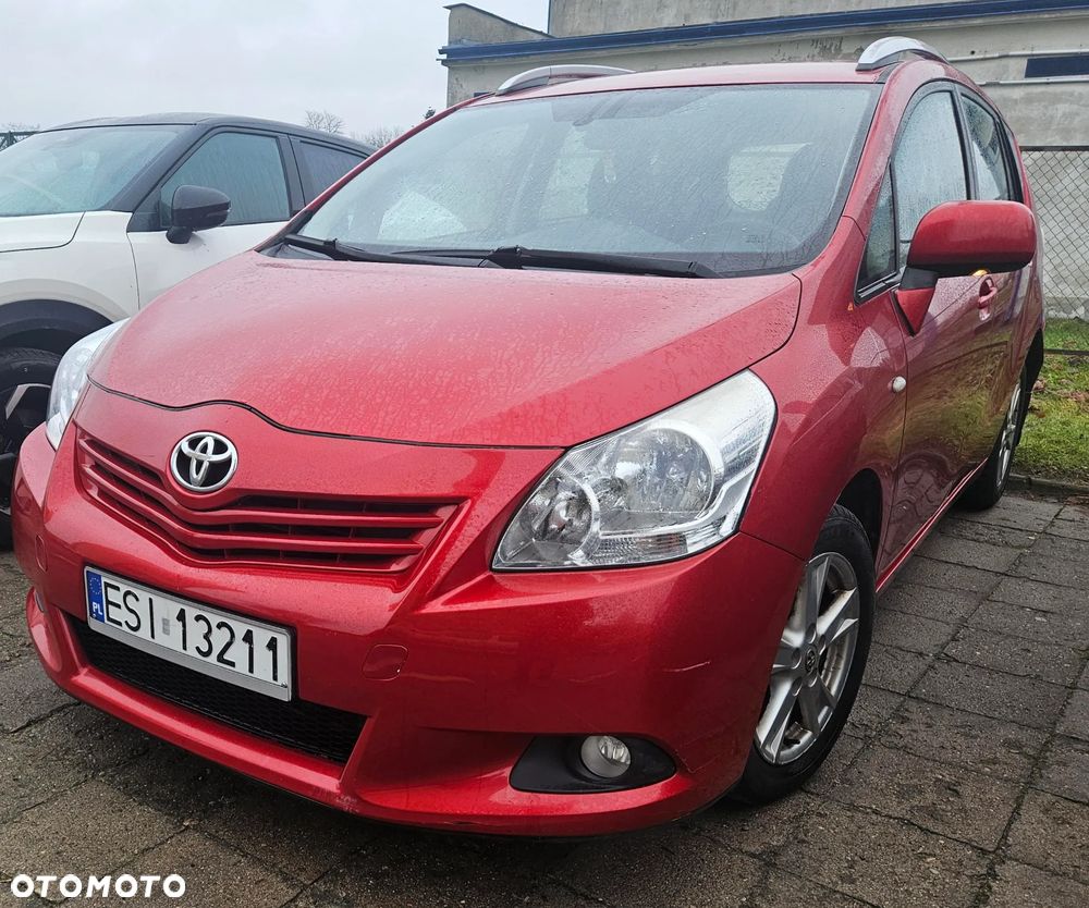 Toyota Verso 2.0 D-4D - 1