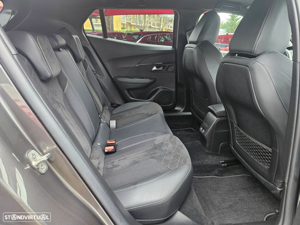 Peugeot 2008 1.2 PureTech GT EAT8 - 16