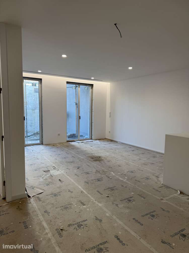 T1 Novo em Real - Braga - Grande imagem: 4/12