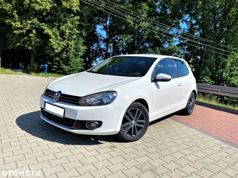 Volkswagen Golf 1.6 TDI Highline - 6