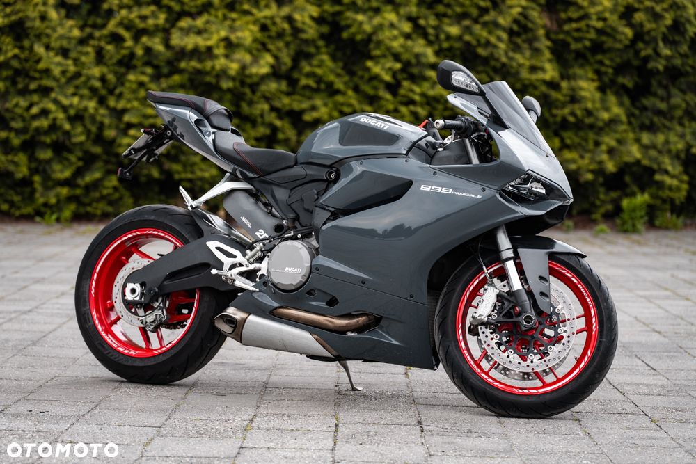 Ducati Panigale 899 - 2