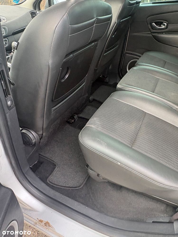 Renault Scenic - 9