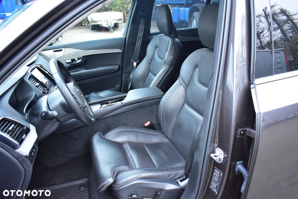 Volvo XC 90 T8 AWD Ultra Bright - 16