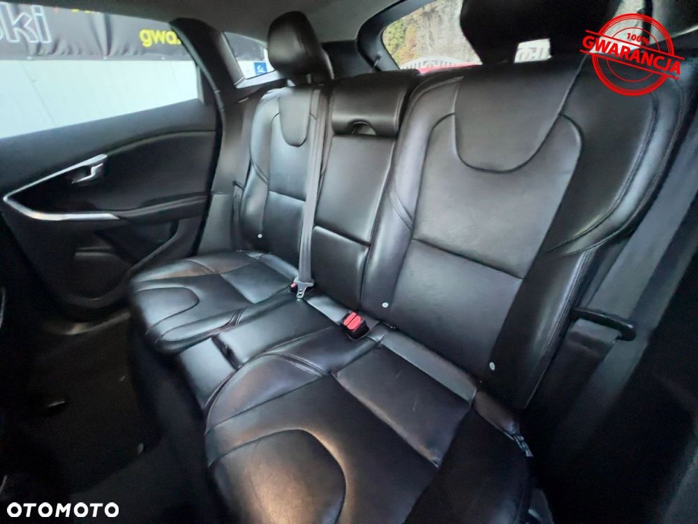 Volvo V40 D4 Summum - 22