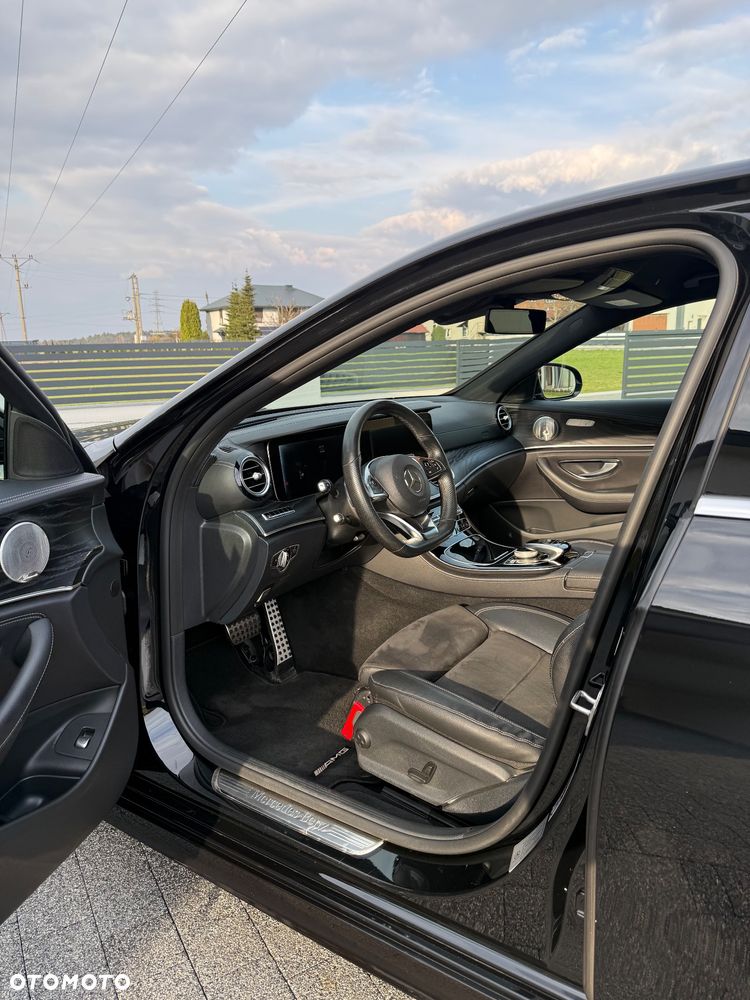 Mercedes-Benz Klasa E 220 d 4-Matic 9G-TRONIC - 7