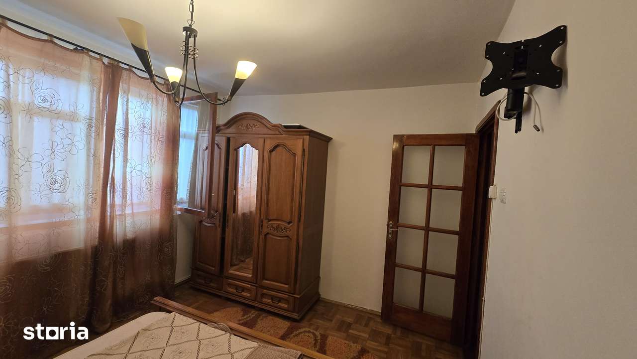 Vând apartament 2 camere zona centrala - Imagine principală: 4/12