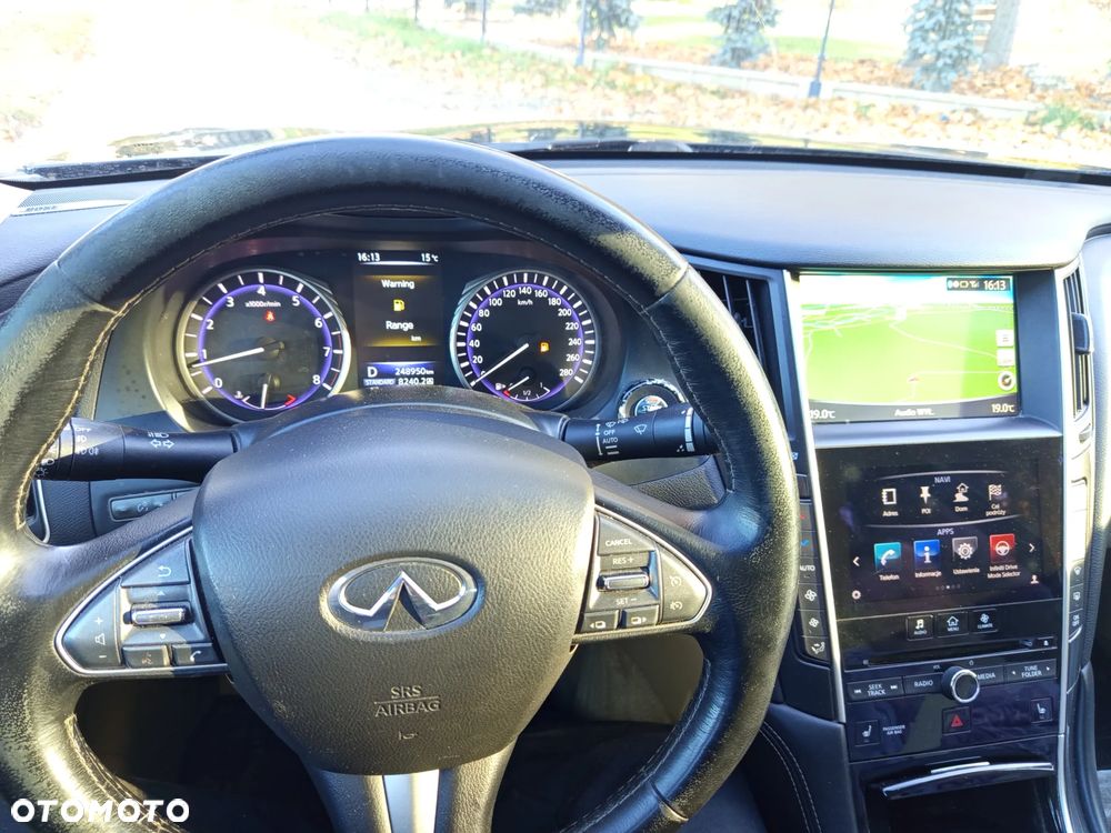 Infiniti Q50 2.0t Sport Sound Studio by Bose - 4