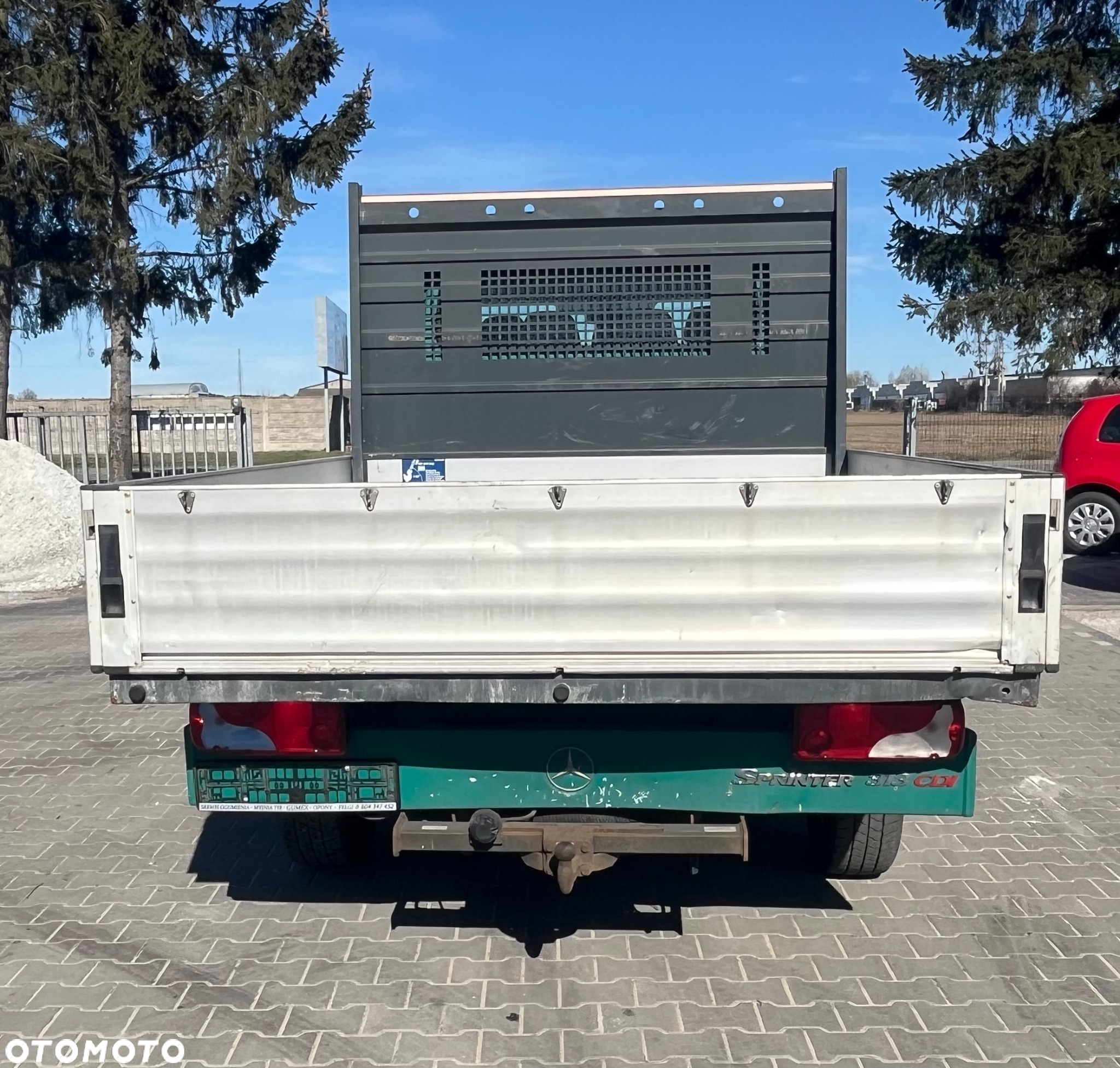 Mercedes-Benz Sprinter - 12