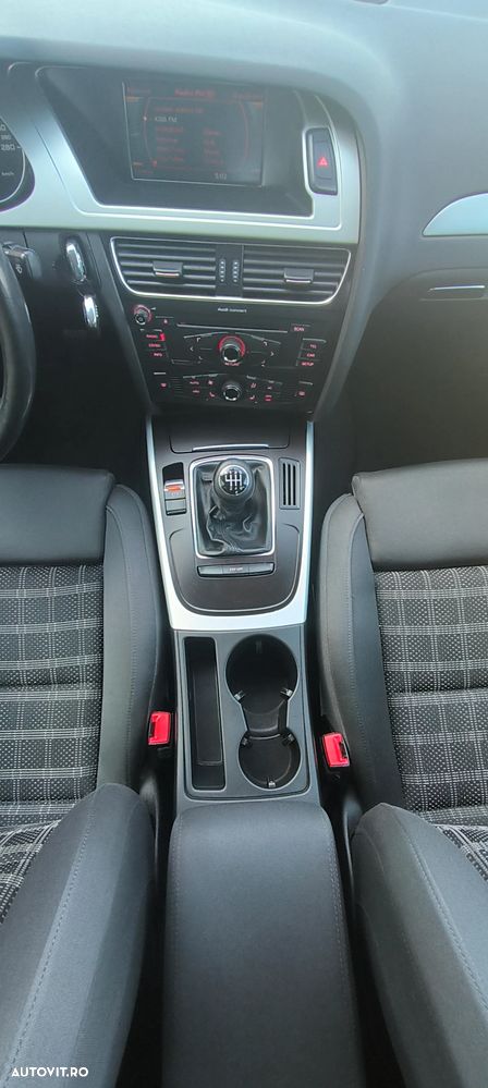 Audi A4 2.0 TDI DPF Ambiente - 9