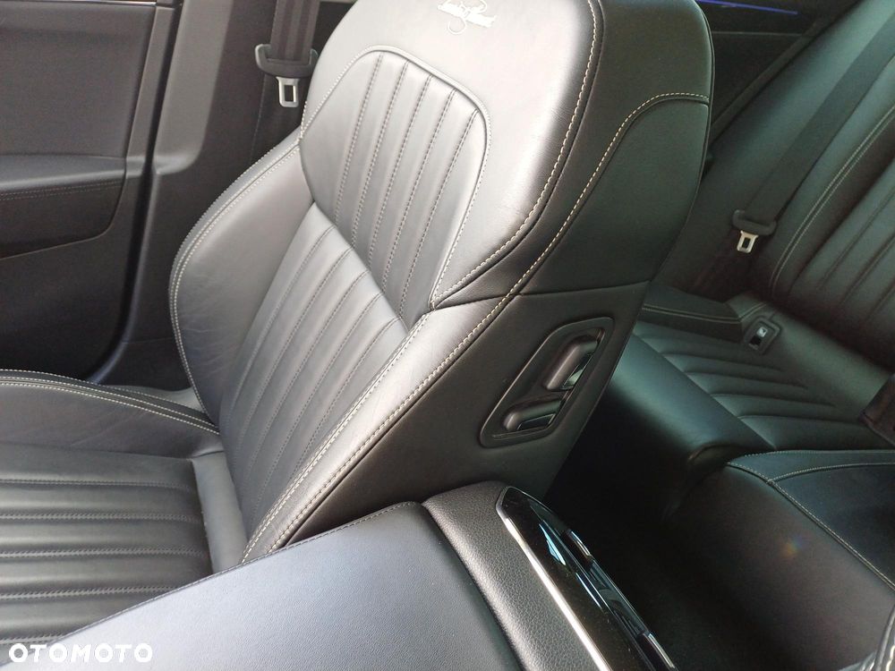 Skoda Superb 2.0 TDI SCR 4x4 L&K DSG - 31