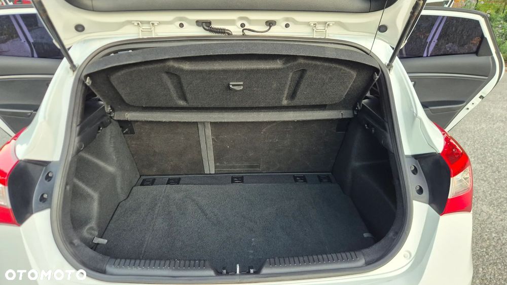 Hyundai i30 1.6 GDI Turbo Luxury - 28