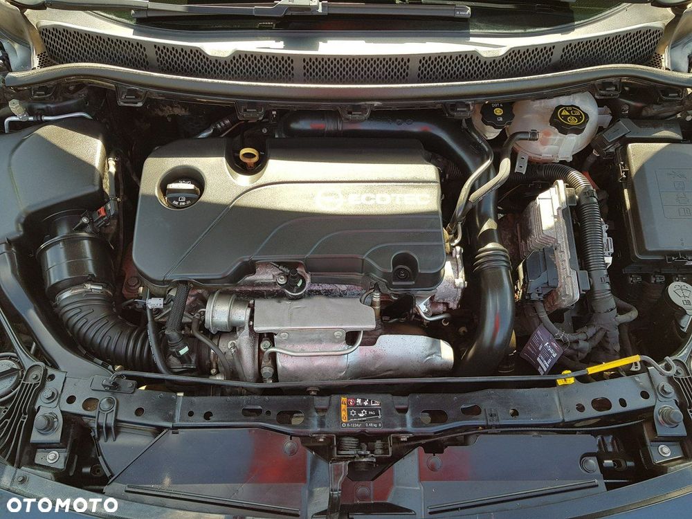 Opel Astra 1.4 Turbo Edition - 18