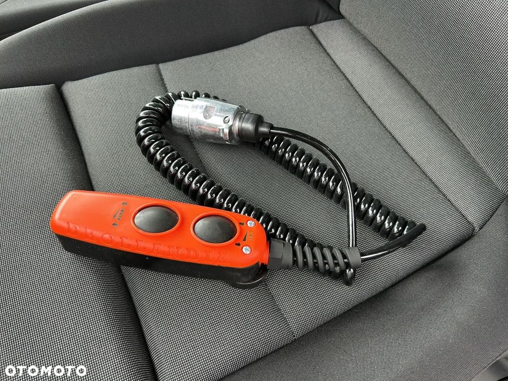 Volkswagen Crafter KONTENER MEBLOWY+WINDA/AUTOMAT/35 Podwozie z pojedynczą kabiną 2,0 l 163 KM manual r. o.: 4490 mm - 32