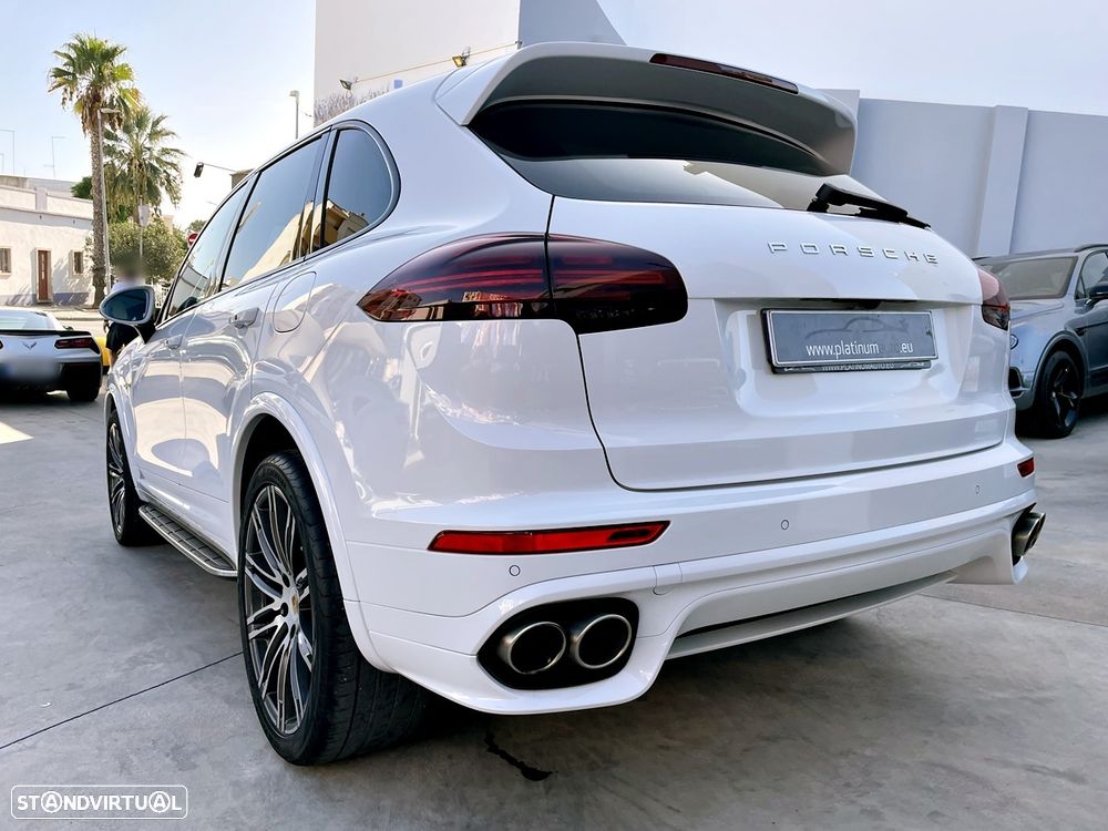 Porsche Cayenne S E-Hybrid - 53