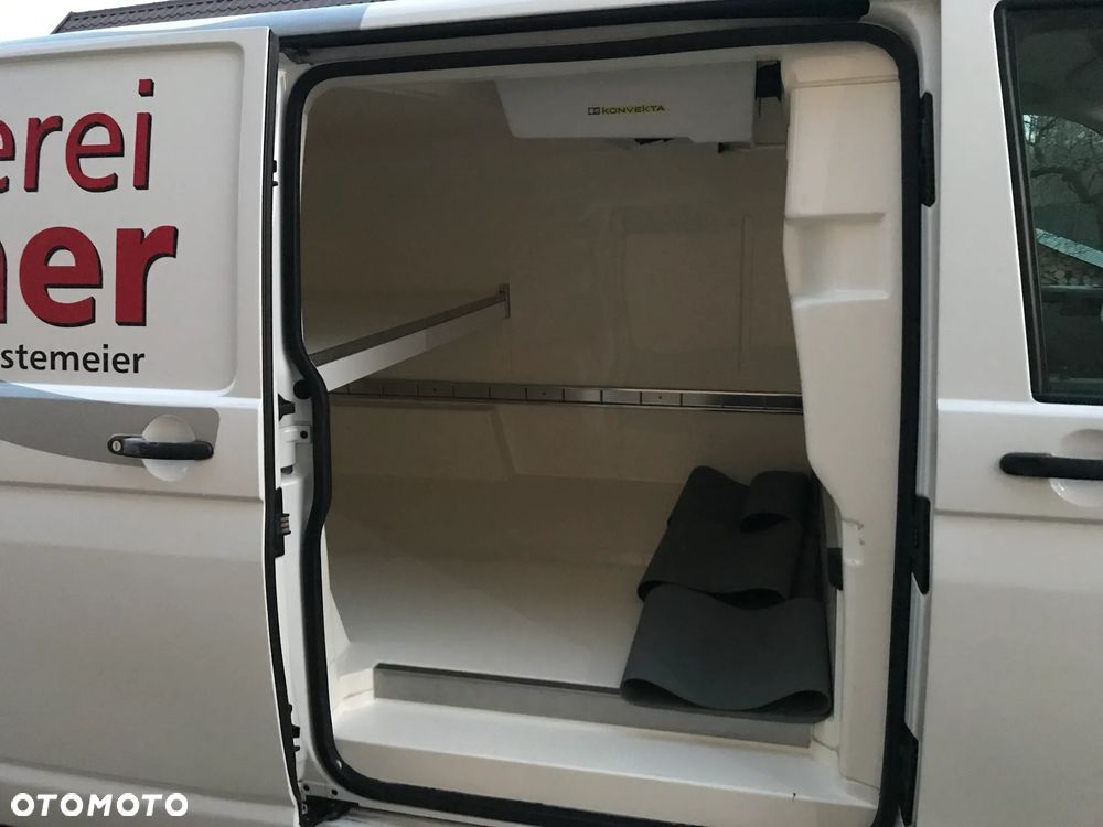 Volkswagen Transporter - 9