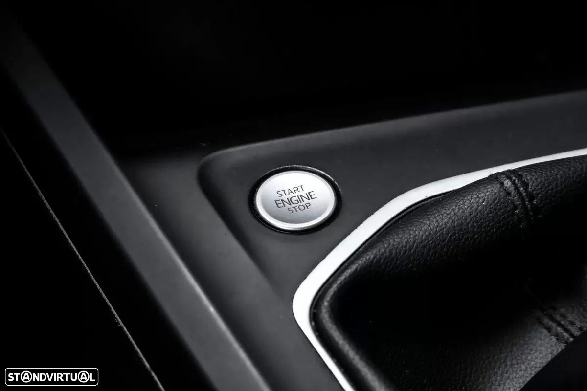 VW Golf Variant 2.0 TDi Conceptline - 26
