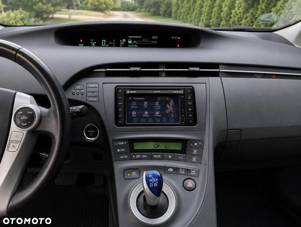 Toyota Prius - 12
