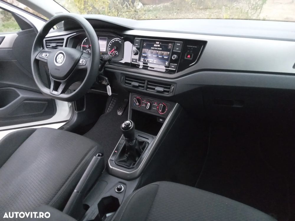 Volkswagen Polo 1.6 TDI Comfortline - 6