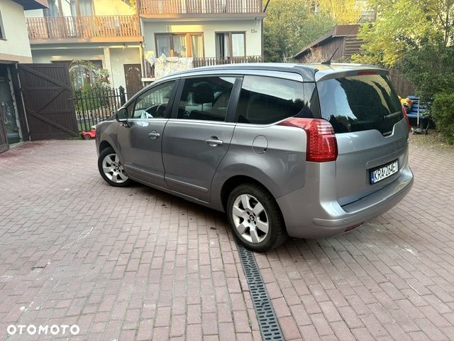 Peugeot 5008 - 17