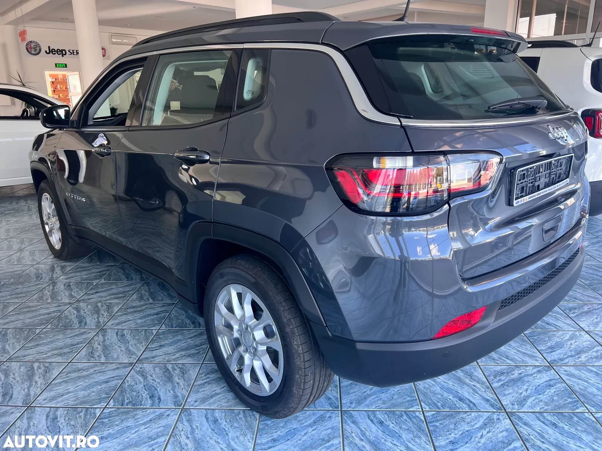 Jeep Compass - 5