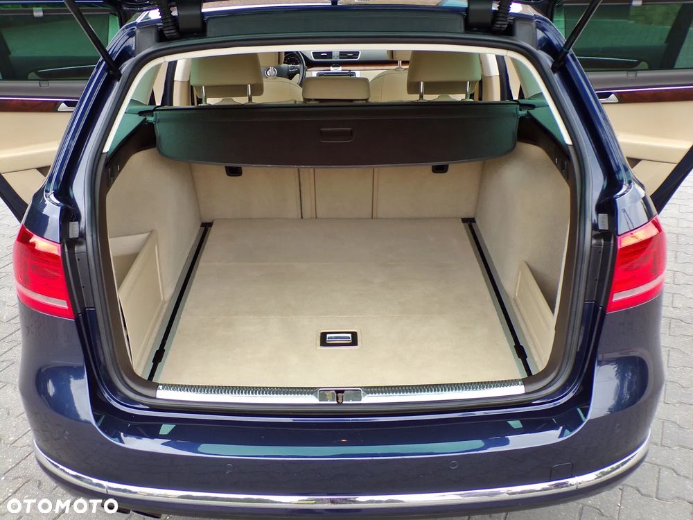 Volkswagen Passat 2.0 TDI DSG BlueMotion Technology Highline - 35