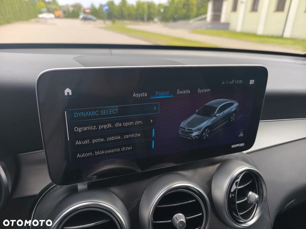 Mercedes-Benz GLC 220 d 4Matic 9G-TRONIC AMG Line Plus - 21