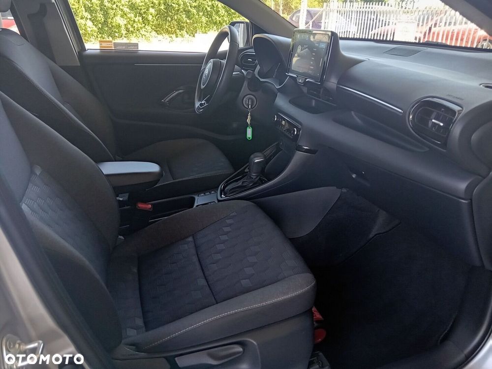 Toyota Yaris Hybrid 1.5 Style - 6