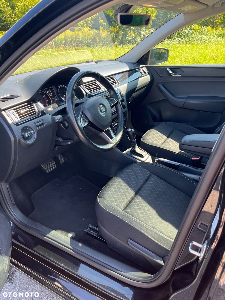 Skoda RAPID 1.4 TSI Drive DSG - 17