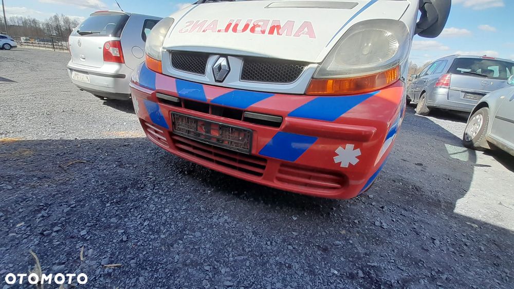 RENAULT TRAFIC II ZDERZAK PRZEDNI PRZÓD KOMPLETNY nr. 93/3 - 1