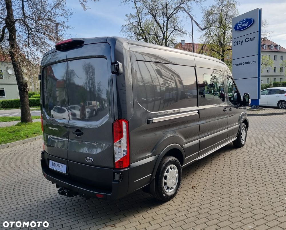 Ford Transit - 12