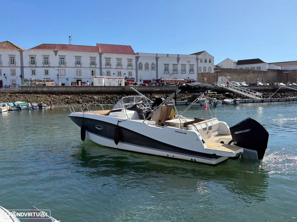 Quicksilver Activ 755 Sundeck - 9