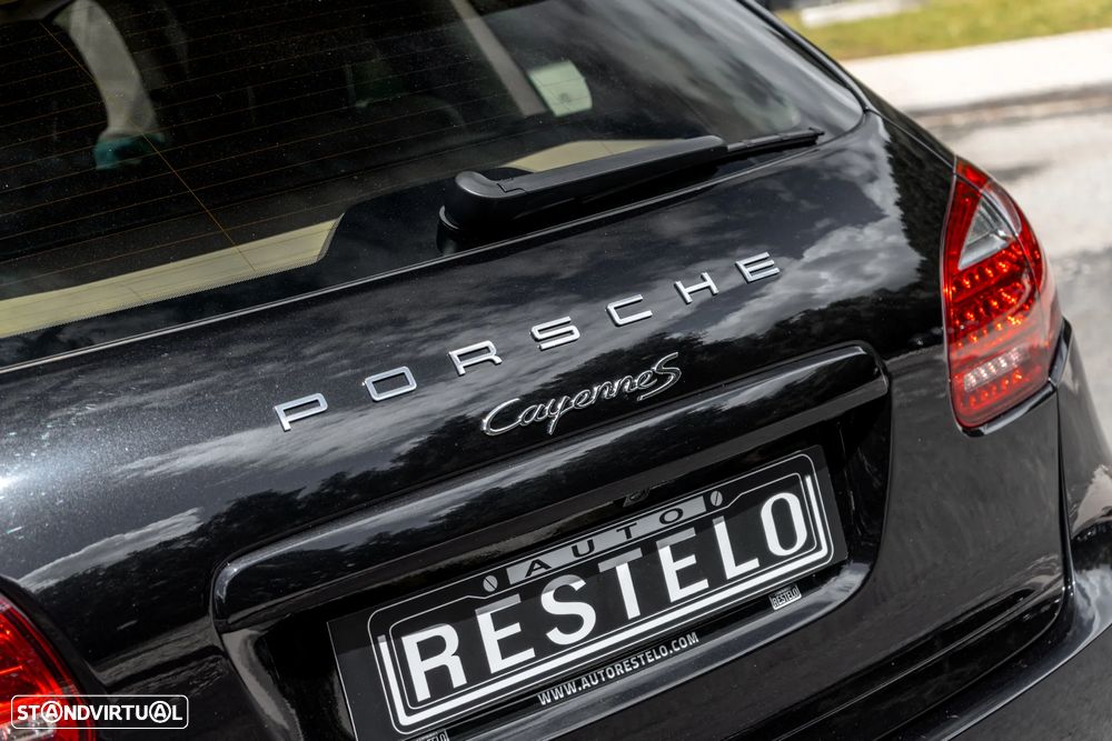 Porsche Cayenne S - 8