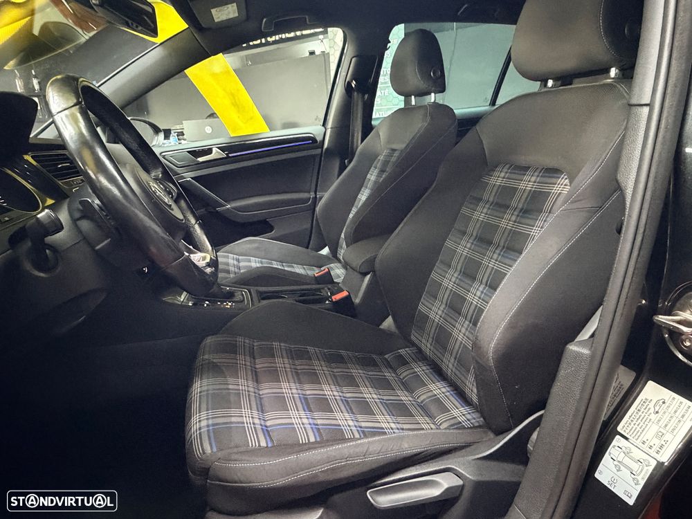 VW Golf 1.4 GTE Plug-In-Hybrid DSG - 25