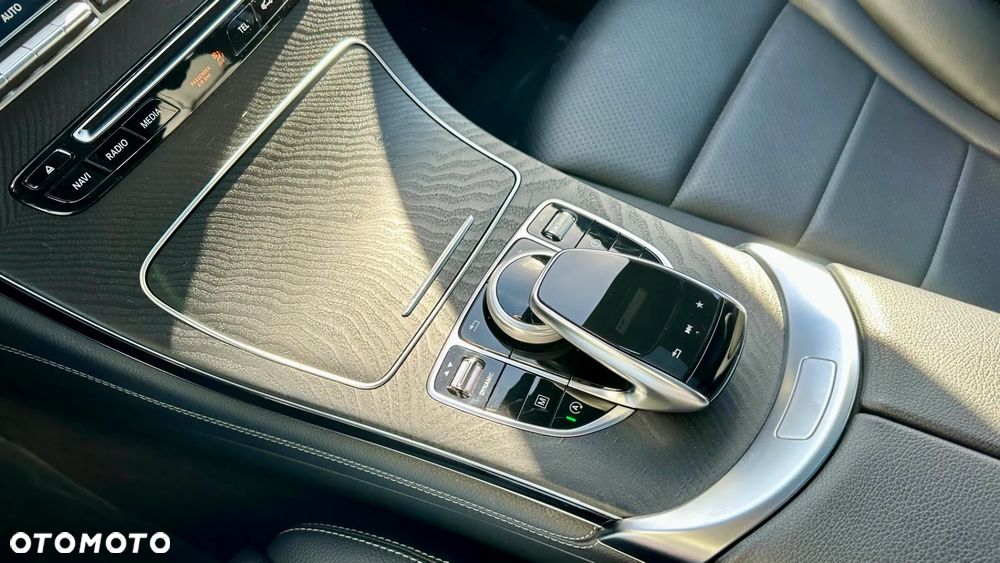 Mercedes-Benz GLC - 16