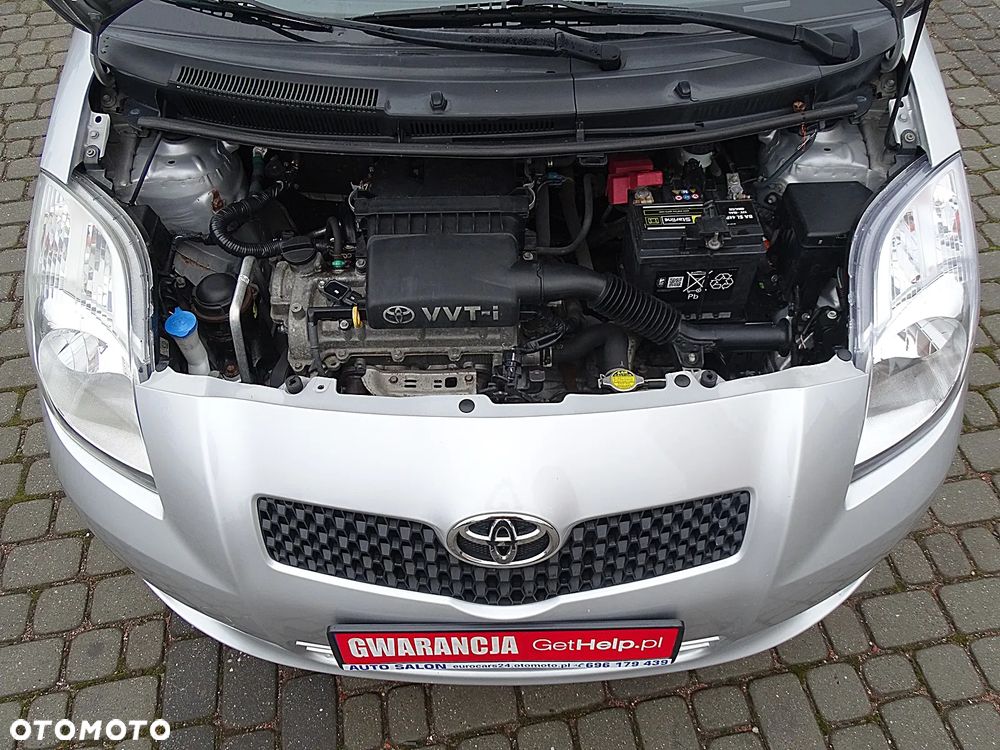 Toyota Yaris 1.3 Luna Premium - 12