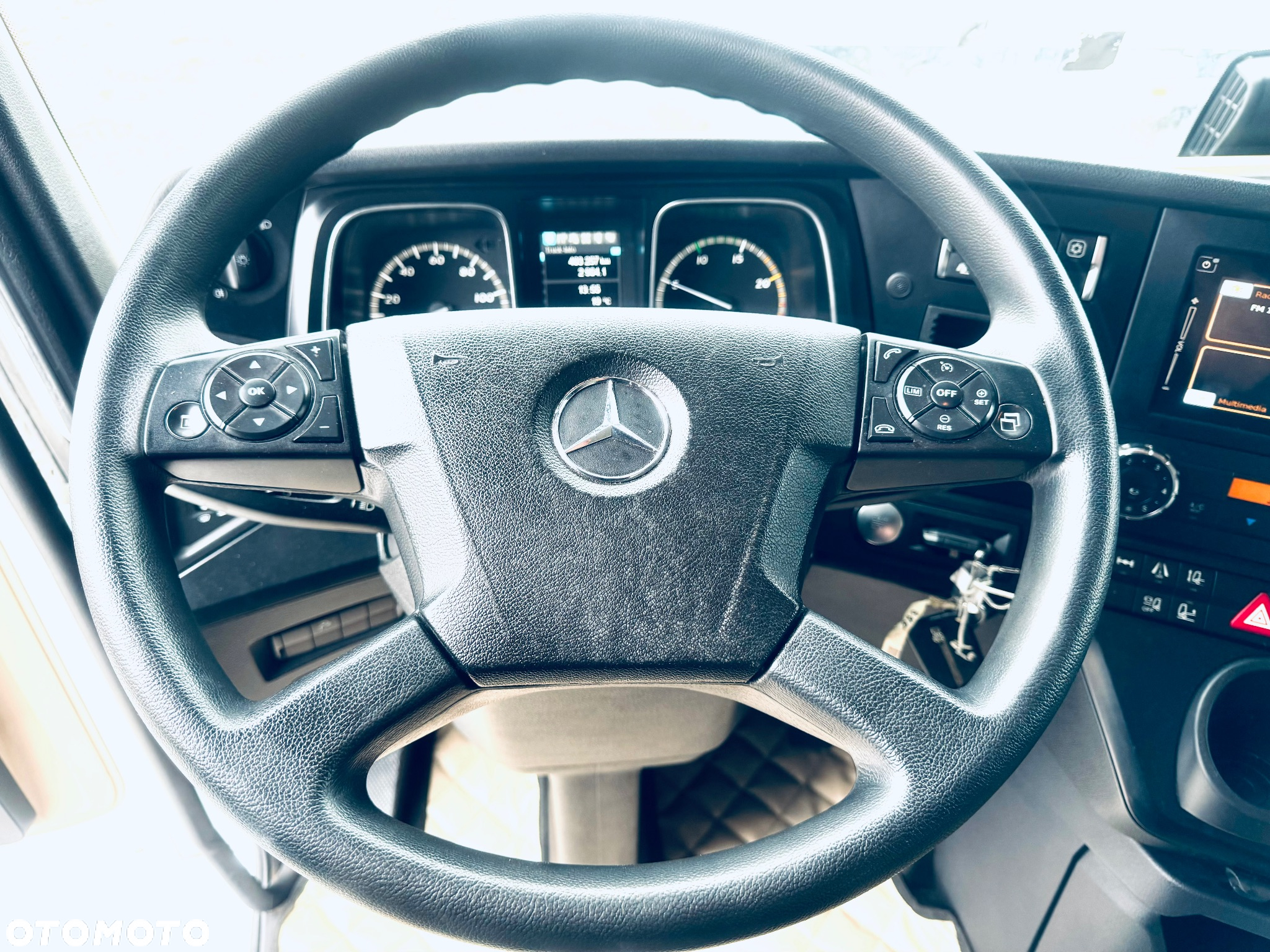 Mercedes-Benz Actros 1845 Bigspace Lowdeck - 12