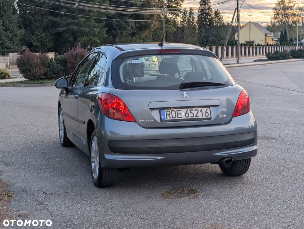 Peugeot 207 - 2