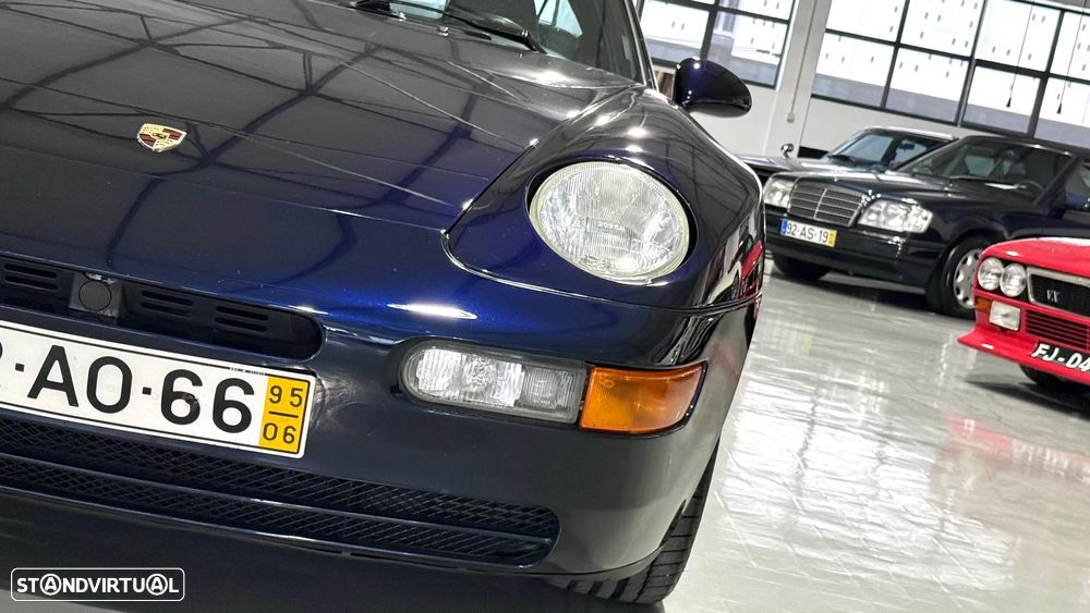 Porsche 968 - 8